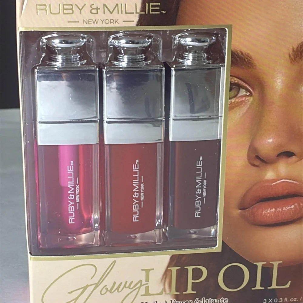✨Ruby & Millie New York Glowy Lip Oil – 3 Pack
